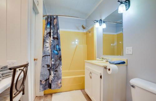 Peaceful Saint Germain Home with Fire Pit! - Photo 15