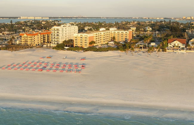 Beach House Suites by the Don CeSar - Foto 44
