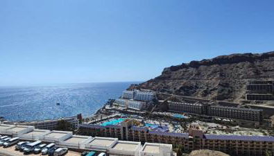 Ocean view apartment in Taurito, Mogan - Top Floor - Photo 2