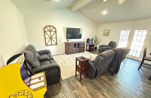 DFW Oasis with Pool and Hot Tub - Photo 53