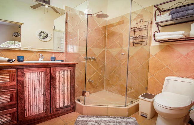 Big private home with pool in Surfside - a short walk from the beach - Photo 19