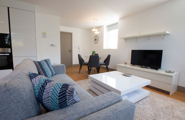 Kew Bridge by Charles Hope - Foto 29