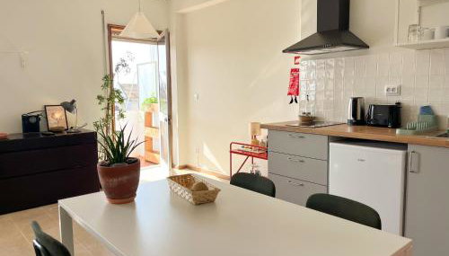 Casa Guilhermina, Sunny Studio with Balcony - Foto 5