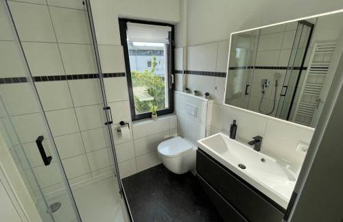 Schönes Reihenhaus mit Garten - Foto 8