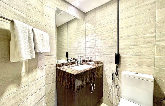 Marbella Executive 2 Bedrooms Balcony - Photo 33