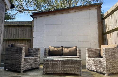 Spacious Southampton City Apartment with Courtyard - Foto 10