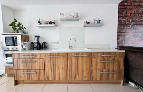 3 Bed Cardiff Bay View House - Foto 9