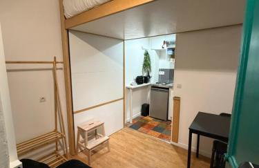 Studio for Two - Perfect Location close to metro - Foto 2