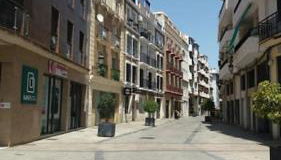 Apartamento céntrico con terraza y parking - Foto 2