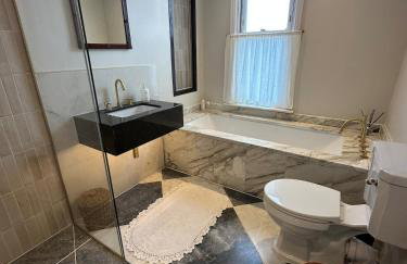 High spec 4 bed Victorian house - Foto 10