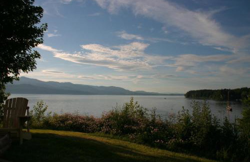 Breathtaking New Premier Lake Champlain Waterfront Escape! - Foto 15