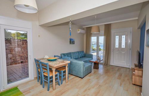 Chioni's Houses - Photo 16