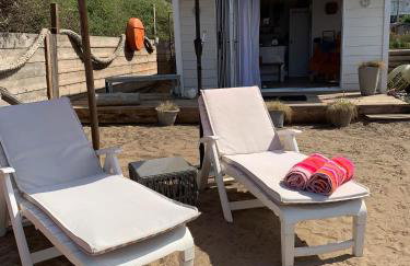 Ocean Drive Deluxe Apartment with complimentary Day Time Beach hut - Foto 3