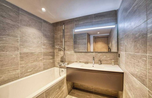 Luxurious 4-room Apartment With Swimming Pool, Gym, spa and Parking - Foto 17