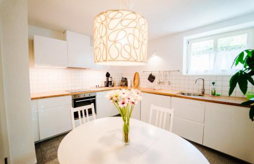 Villa Levin - 56qm, bis 4 Personen, free Wifi & parken - Foto 2