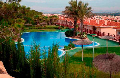 Preciosa casa con terraza y piscina R106 by Novadesta - Foto 1