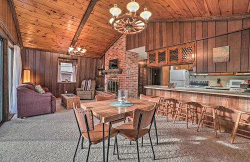 Less Than 3 Mi to Higgins Lake Roscommon Cabin with Deck - Foto 5