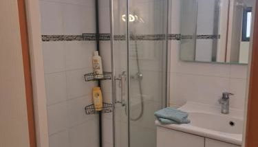 Joli studio équipé La Motte en Provence - Foto 4, Shower