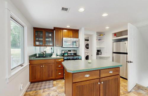 Fairy Cottage in the Wood - Photo 15