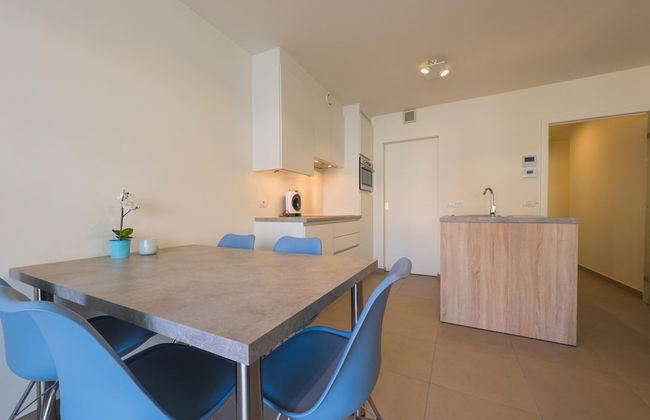 Modern Apartment in Belgium With Terrace - Foto 13