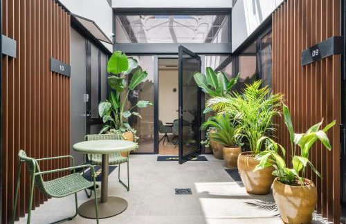 Pacifico Suites near Retiro - Photo 2