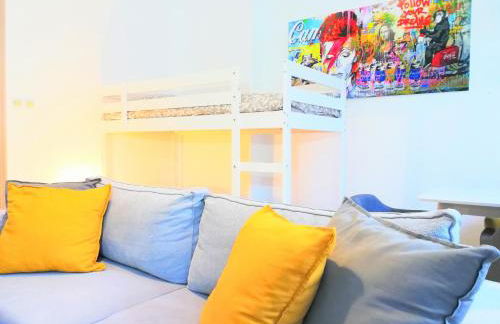 De 2 à 6 personnes - Le Street'Art - Sarrebourg Centre - Gare à 500m - A 20 minutes de Center Parc et Parc Animalier Sainte-Croix - Netflix - Wifi - Foto 3