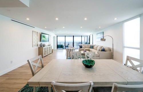 Bayview Villa by Rove Travel - Waterfront with Patio - Foto 6