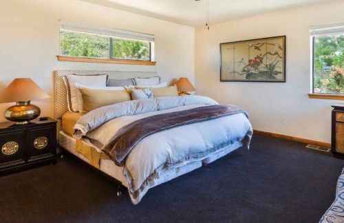 A LIVING CANVAS Amazing Lake View Custom Home - Foto 27