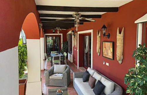 VILLA NABRISA MARBELLA, 5 BEDROOM, PRIVATE POOL, GARDEN, BBQ - Foto 73