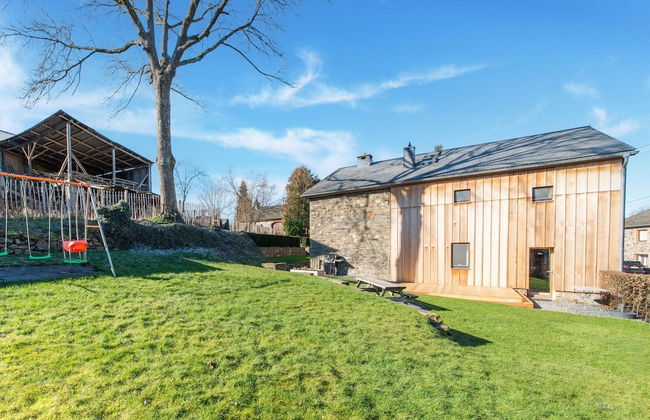 Holiday Home in Vielsalm With Bubble Bath - Photo 29