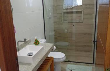 Casa ampla e nova à 400m da praia - Foto 13