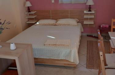 Greekboule Home - Photo 10