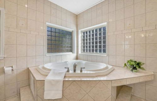 Sleeps 14 Pool Hot Tub Sauna Pickleball Arcade - Foto 80