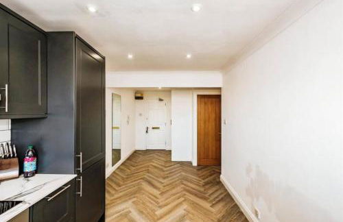 Modern coastal 1 bed flat in Shoreham - Foto 5