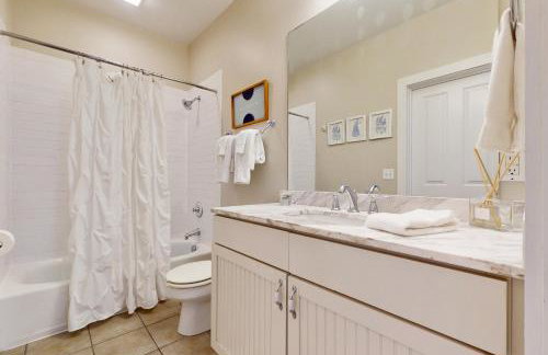 Seaglass Lakeshore Cottage - Foto 20