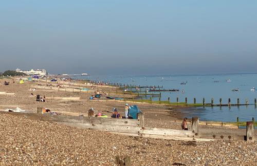 Ocean Cottage, Ferring - seaside cottage moments from the beach and Bluebird cafe - Foto 29