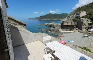 Waterfront Authentic Corsican house - Foto 23