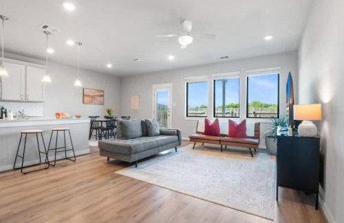 Open Kitchen - Covered Patio - Community Pool - Foto 2