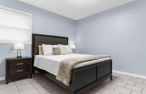 Willow Haven 2BR Cozy Retreat, Close to Hartford - Foto 6