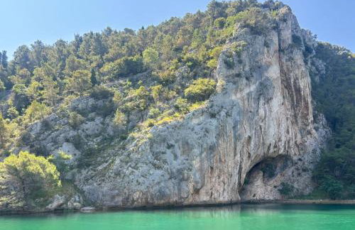 Apartments Grbac Veli Rat-Seaside - Photo 19