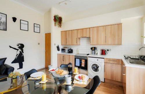 Clifton Nr Centre, Georgian Period Flat, Permit Parking x1, Garden - Foto 16