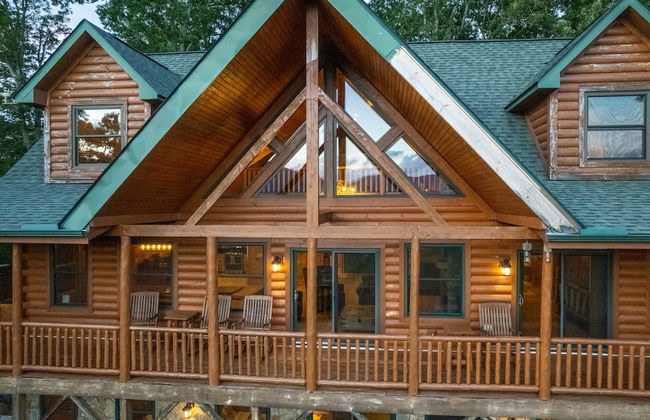 Luxury 4200 Sqft Log Cabin on 50 Acres Sleeps 16 - Foto 79