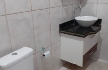 "Lindíssima Casa Pé na Areia com Opção da Piscina Aquecida Cobrado a Parte, Sala de Jantar, 3 Amplos Quartos, Sendo1Suíte, Amplo Espaço de Lazer com Área Gourmet em Deck Coberto com Churrasqueira e Mesa de Bilhar Frente a Piscina, Super Pertinho da Praia" - Photo 33