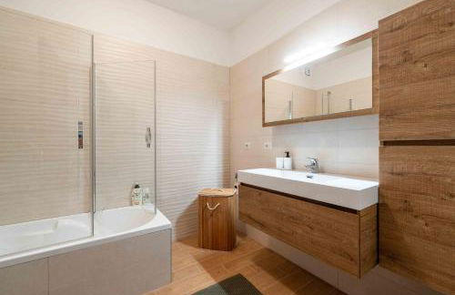 Turin Terrace Home - 2 Camere, 2 Bagni, Metro a due passi - Photo 23
