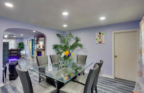 9 Mi to Hersheypark Spacious Home with Deck - Foto 6