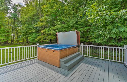 Woodstock Getaway with Hot Tub about 2 Mi to Dtwn! - Foto 2