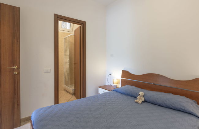 2 bedroom House in Cipressa with private pool and garden - Photo 20