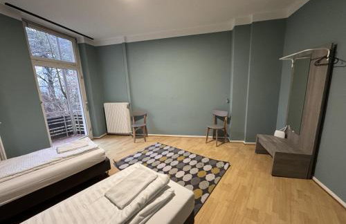 K0 Kirchröderstr 1 EG 2x SZ und Balkon - Foto 1