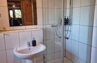 Rursee Eifel-Chalet mit Seeblick und Wellnessbereich - Foto 12