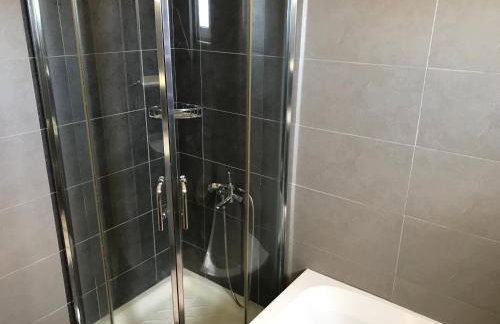 Breathtaking sea and Mountain views with Private pool, Peace full relaxing Villa with WiFi near Shops and Restaurants - Photo 31